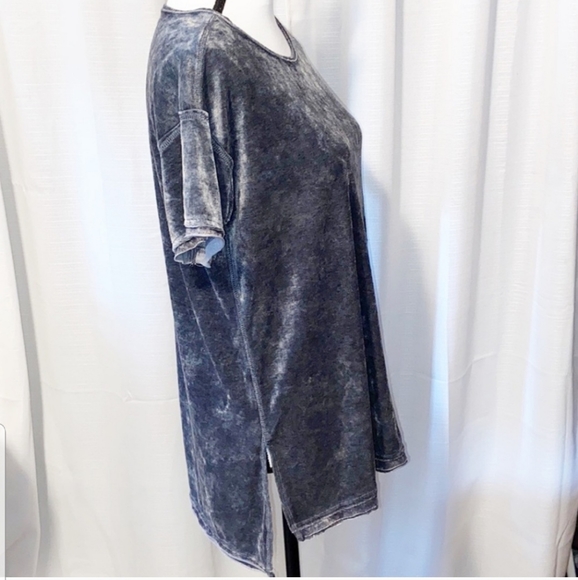 Crushed velvet top - Picture 2 of 3